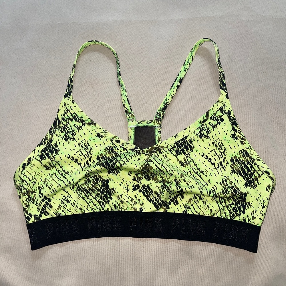 Vs pink sports bra